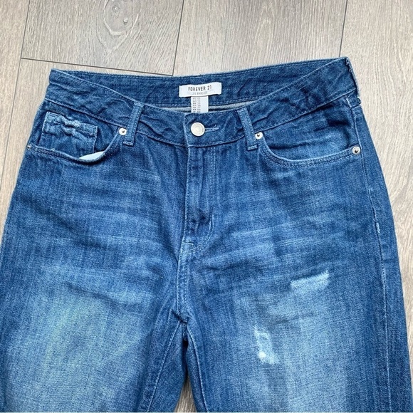 Forever21 Women's Straight Leg Jeans High Rise Waist Distressed Blue denim 27 - Picture 3 of 9